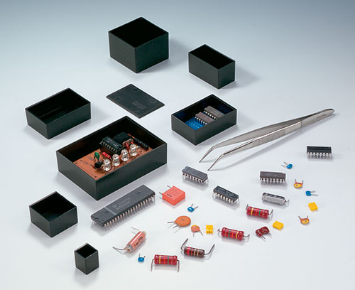 Cajas termoestables para encapsular componentes electrónicos